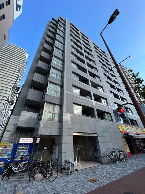 キャピトル新町南公園の外観