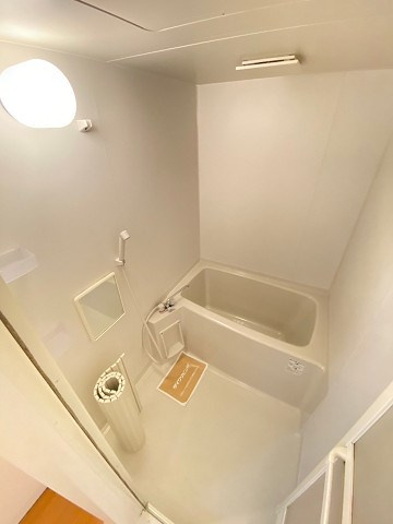 ローテローゼ久寿川の浴室