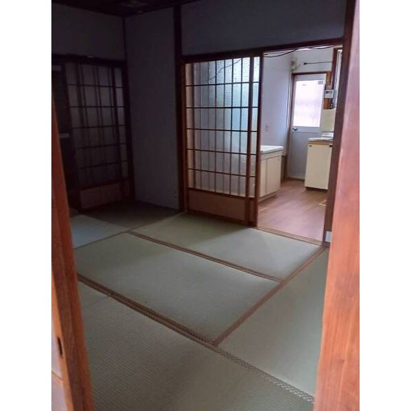 川向戸建の和室