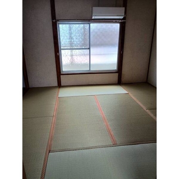 川向戸建の和室