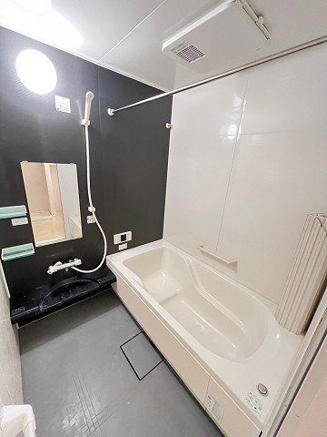 D-room フェニックス武庫川東の浴室|ゆったり過ごせるお風呂です