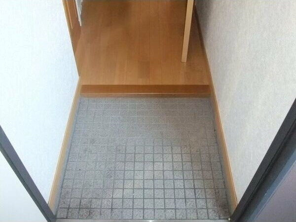グランバッソ博多の玄関