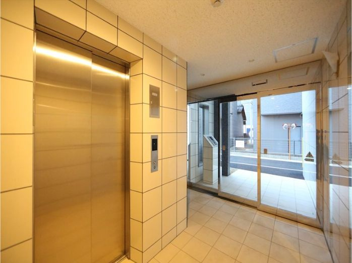 メゾン　ミールのエントランス