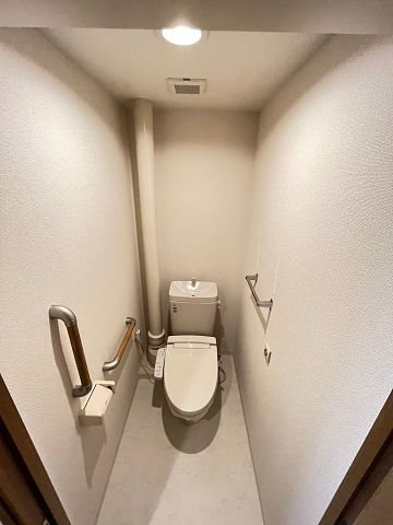 UＲルネシティ西宮津門　3号棟のトイレ