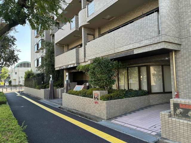 アストラル千里古江台の外観
