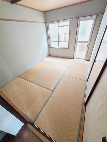 青葉ハイツの和室
