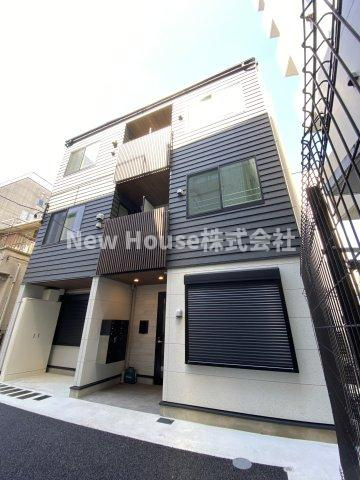 プラスドア目白台の外観