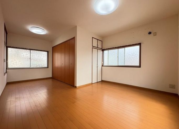 泉が丘2丁目戸建の寝室