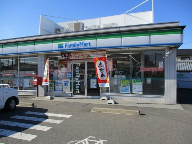 アシューレ五郎丸Ｂの周辺|ファミリーマート犬山南店まで864ｍ