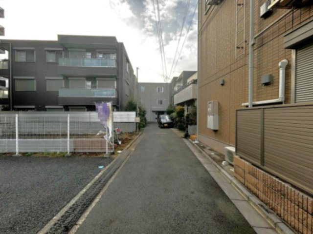 北区岩淵町　新築戸建の前面道路含む現地写真|2026.09.14撮影

現地ご見学希望・資料請求などお気軽にお問い合わせ下さい！
03-5990-5201
