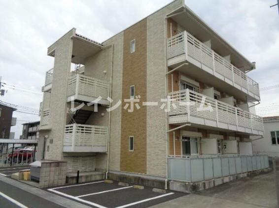 Crea【仲介手数料：50％OFF】対象物件！の外観|建物外観を気になさる方へ、見た目の良い物件です