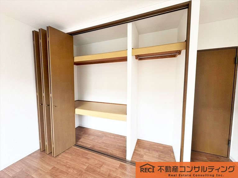 神戸市東灘区青木2丁目　テラスハウスの収納