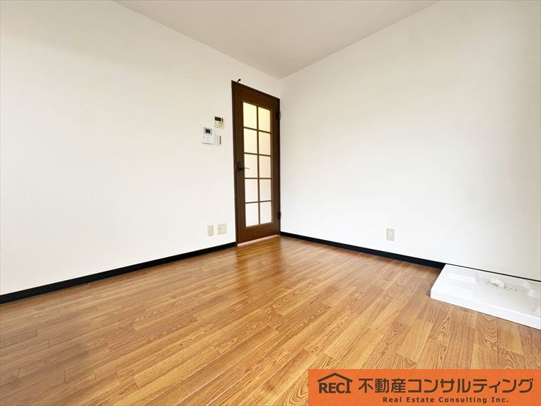 神戸市東灘区青木2丁目　テラスハウスの居間・リビング