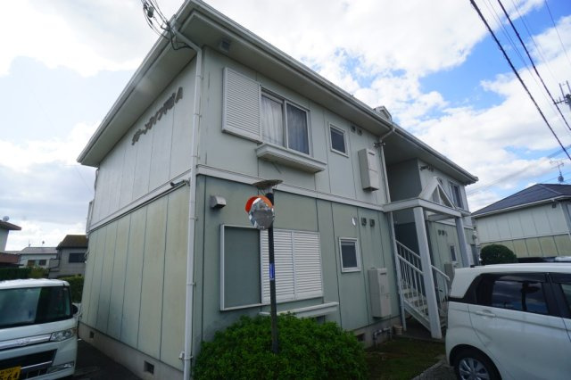 奈良市中山町のアパート