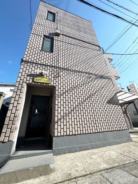 浜谷マンションの外観
