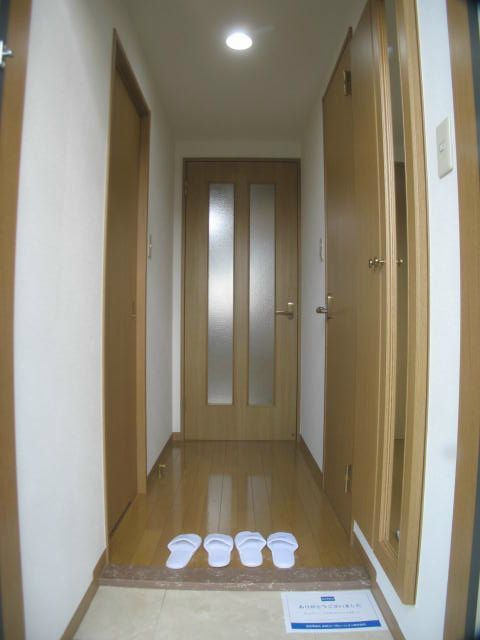 コンフォートアベニューの玄関