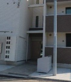 REGALEST蓮田のエントランス