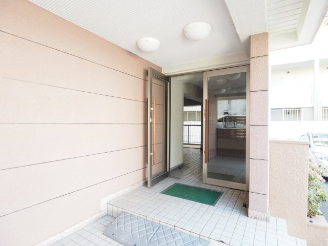 【エントランス】