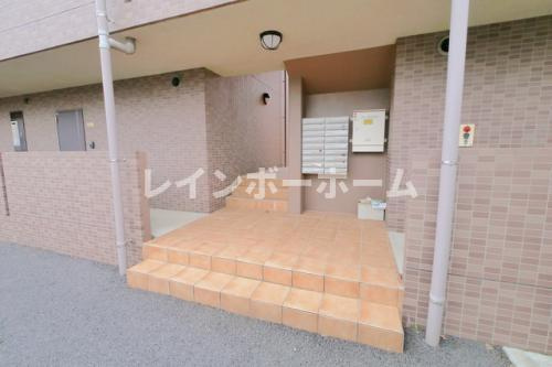 アルベージュのエントランス|エントランスです
