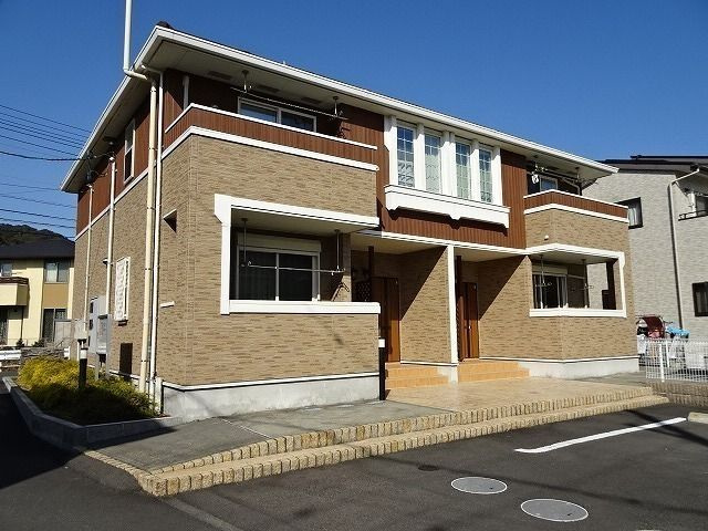 ラピスラズリⅡの外観