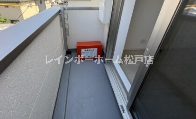 松戸市岩瀬のアパートのバルコニー|※同施工参考写真