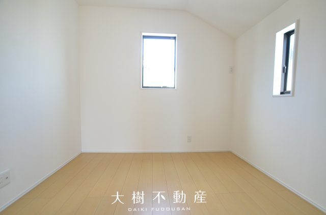 【洋室】 | 海老名市国分北3丁目 新築戸建て 全2棟【仲介手数料無料】 | 2階　洋室3（4.8帖）