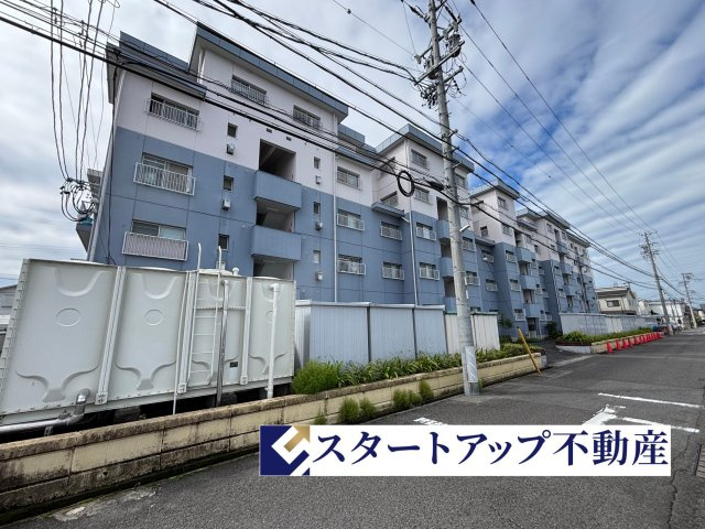 戸塚マンション E棟の外観|2026年8月リノベーション完了済みです！
