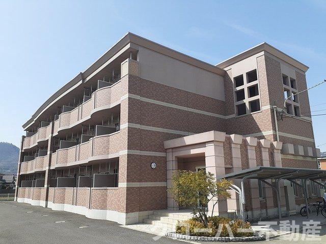 サン・ロイヤルガーデンＣの外観