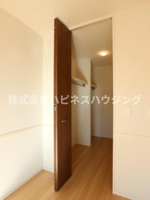 BLESSHOUSE柏西町D101の収納