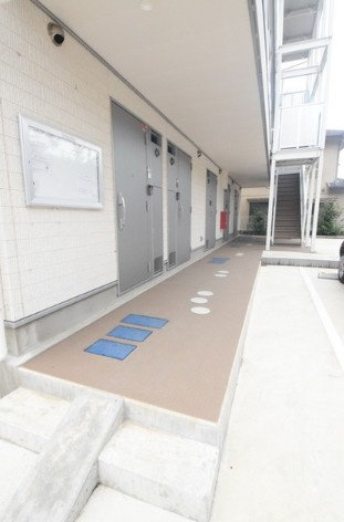 市川市北方町４丁目の賃貸マンションのエントランス