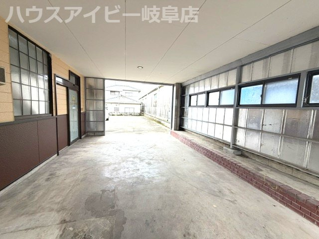 【駐車場】の画像