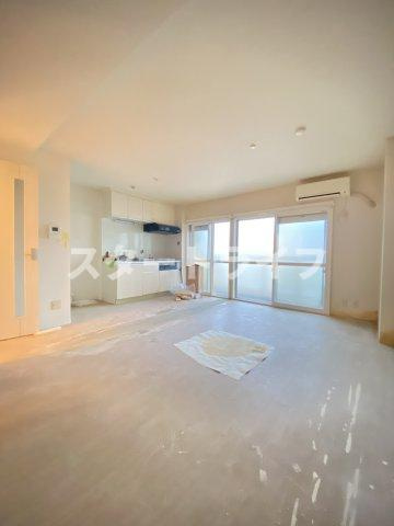 大阪市淀川区宮原２丁目の賃貸マンションの居間・リビング