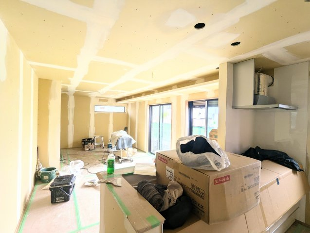 戸建 中野区白鷺２丁目の居間・リビング|2026.09.12撮影

現地ご見学希望・資料請求などお気軽にお問い合わせ下さい！
03-5990-5201