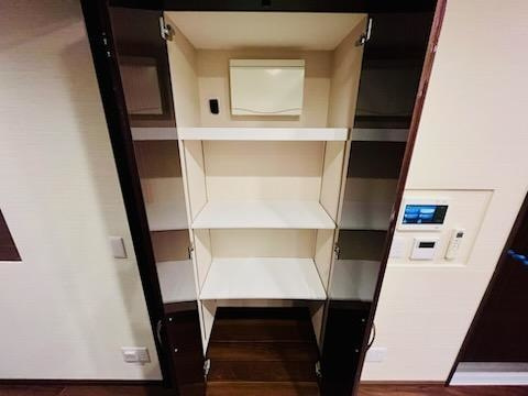 栄タワーヒルズの収納