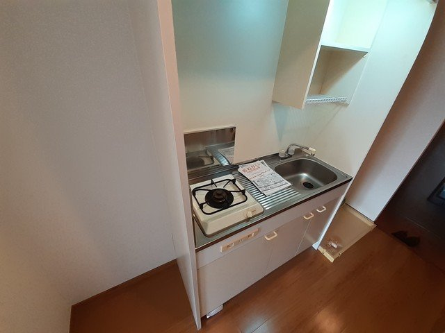 リーブラ都府楼壱番館のキッチン|コンパクトなキッチンで掃除もラクラク