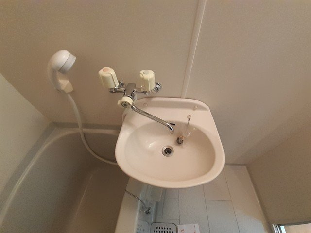リーブラ都府楼壱番館の洗面所|広い洗面スペース