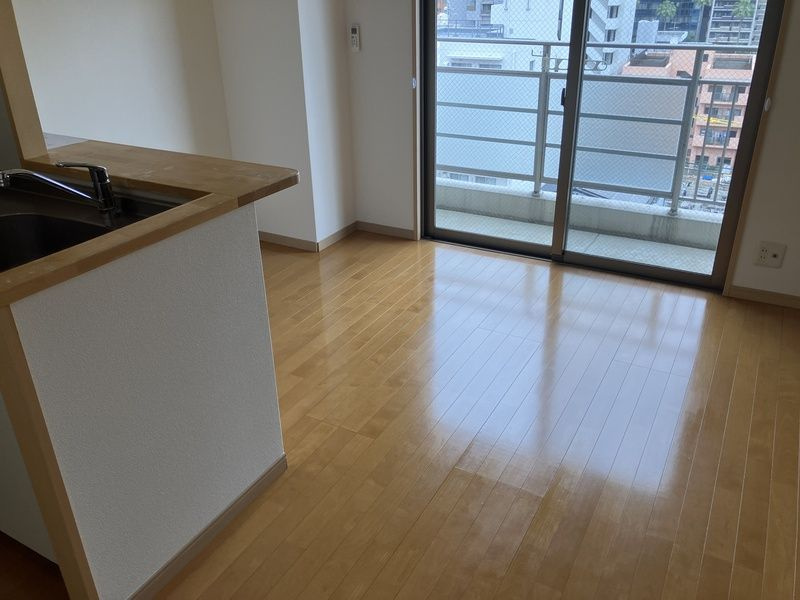 リバティ神屋の居間・リビング