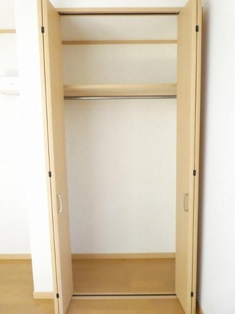 ヒルズアゼリアウエストＶの収納