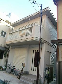 大石南町貸家