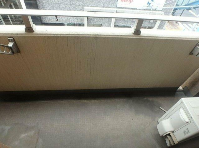 ステージファースト三軒茶屋アジールコートのバルコニー