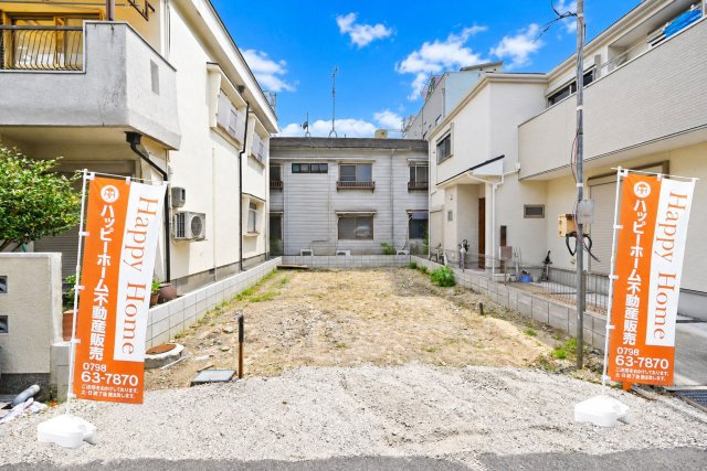 リーブルガーデン東難波町5丁目新築一戸建て│2LDK+2S＋駐車1台可の外観|WIC3ヶ所！収納充実のゆとりある住まいです。車庫付きで大切な愛車をしっかり守ることができます。