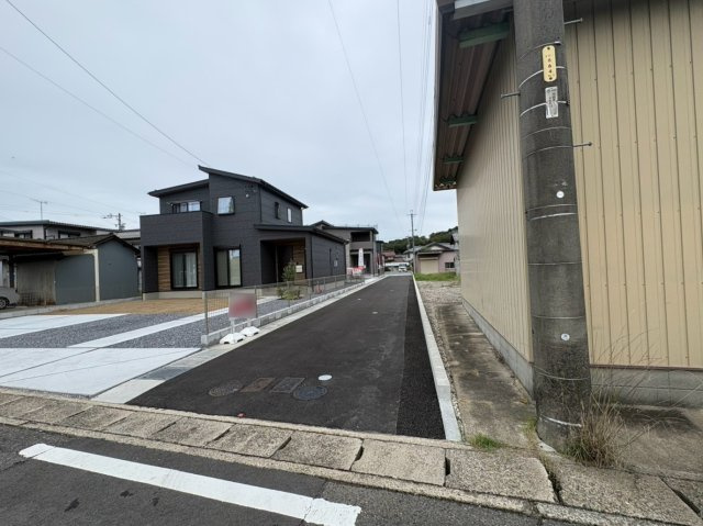 ダイマルタウン　関市平賀町第５　全３区画分譲の前面道路含む現地写真|■前面道路　
■ヤマダ不動産　株式会社リライフ