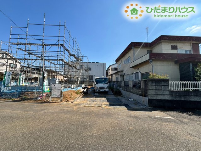 鴻巣市生出塚　第2期　新築戸建　クライン　01の駐車場