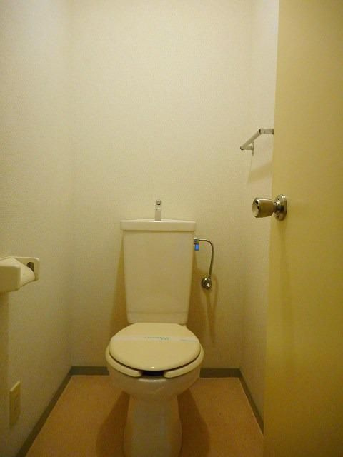 八王子市松木の賃貸マンションのトイレ