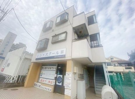 ＳＴビルの外観