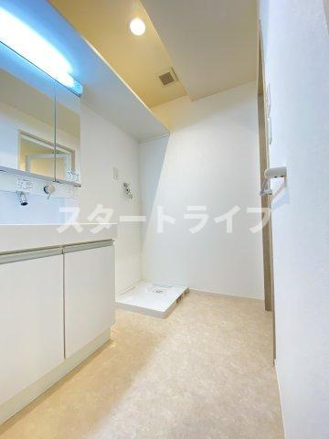 大阪市淀川区新高３丁目の賃貸マンションの洗面所