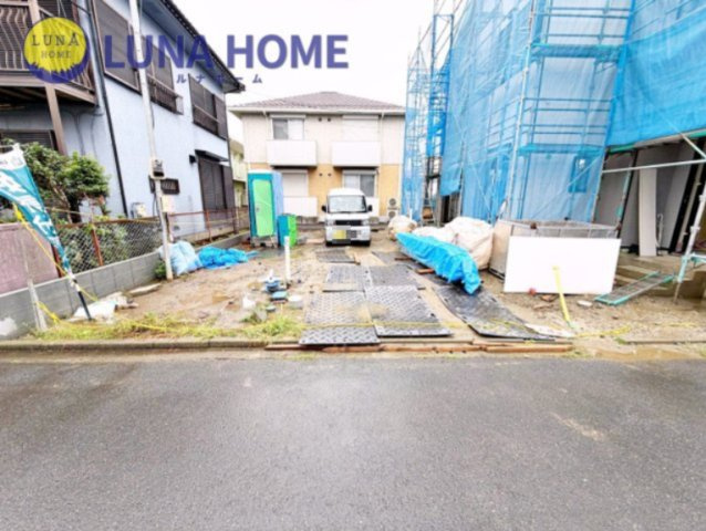 土浦市小松9期　新築戸建の前面道路含む現地写真
