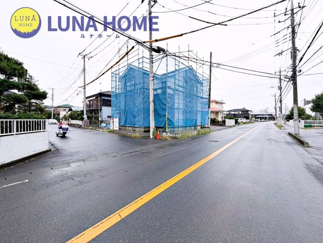 土浦市小松9期　新築戸建の前面道路含む現地写真