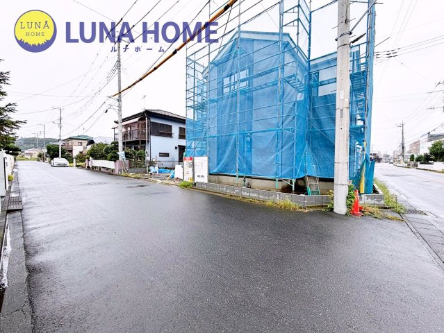 土浦市小松9期　新築戸建の前面道路含む現地写真