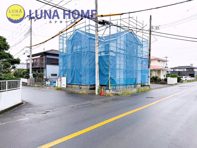 土浦市小松9期　新築戸建の前面道路含む現地写真